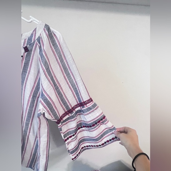 FINAL PRICE NWT Skies are Blue Embroidered Blouse - Picture 3 of 7